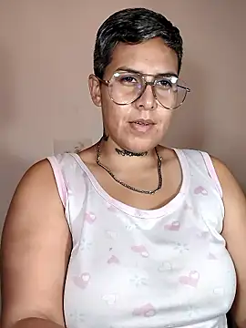 Yessi rousse online show from 01-11-26, 07:48