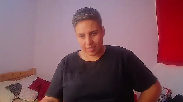 Yessi rousse online show from 10-06-25, 08:09