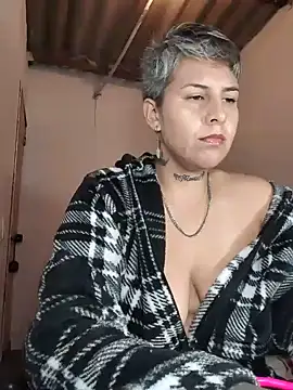 Snapshot of Yessi_rousse chatting on 05-14-26, 01:30 Yessi rousse online show from 05-14-26, 01:30