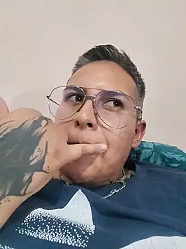 Yessi rousse online show from 12-01-25, 06:14