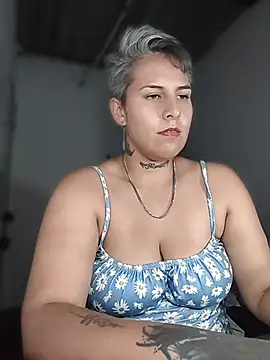 Snapshot of Yessi_rousse chatting on 05-15-26, 11:14 Yessi rousse online show from 05-15-26, 11:14