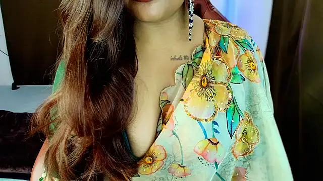 shanayaaa 1 online show from 10-21-25, 07:02