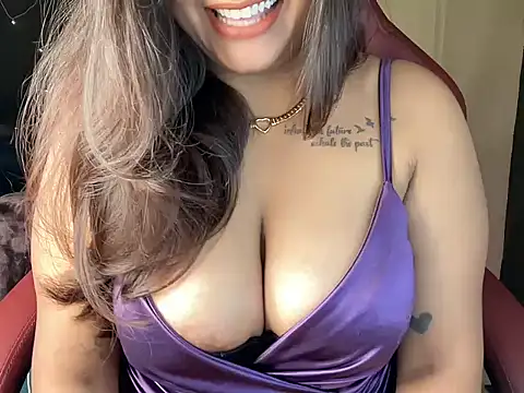 shanayaaa 1 online show from 03-03-25, 06:24