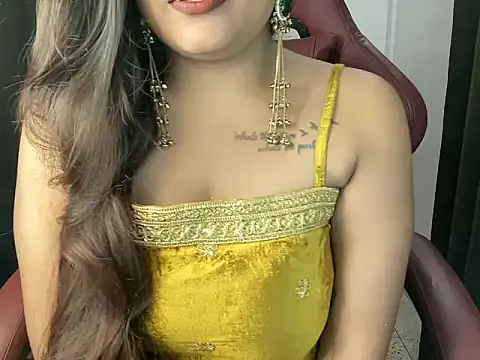 Snapshot of shanayaaa_1 chatting on 05-04-26, 07:06 shanayaaa 1 online show from 05-04-26, 07:06