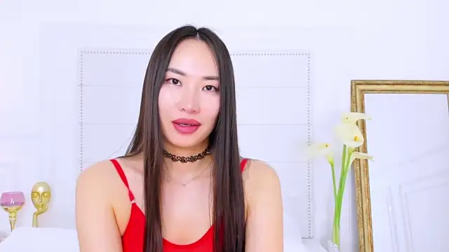 NaomiYuu online show from 03-22-25, 05:39