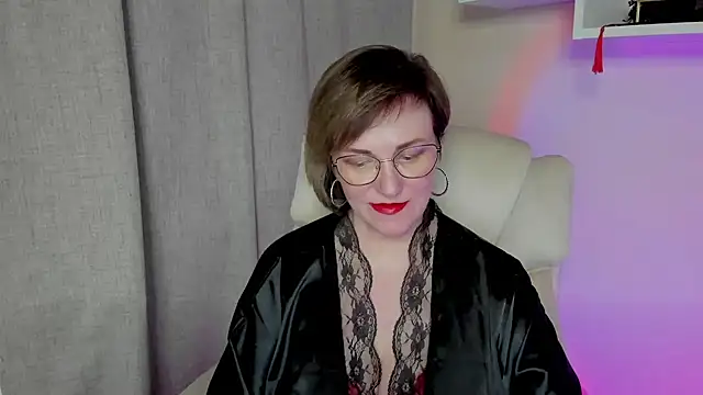 Snapshot of feliziaDesire chatting on 05-11-26, 02:56 feliziaDesire online show from 05-11-26, 02:56