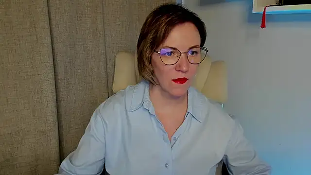 Snapshot of feliziaDesire chatting on 05-09-26, 06:28 feliziaDesire online show from 05-09-26, 06:28