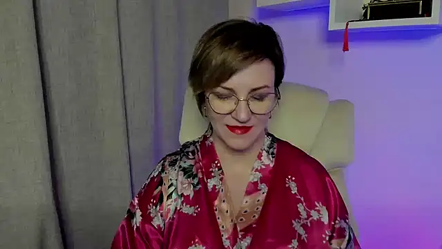 Snapshot of feliziaDesire chatting on 05-29-26, 11:16 feliziaDesire online show from 05-29-26, 11:16