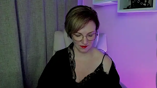 feliziaDesire online show from 07-18-26, 06:00