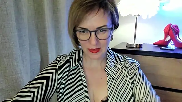 feliziaDesire online show from 10-19-25, 01:14