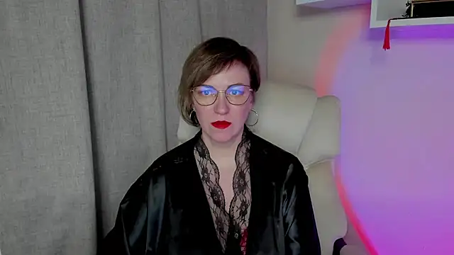 Snapshot of feliziaDesire chatting on 05-11-26, 04:59 feliziaDesire online show from 05-11-26, 04:59
