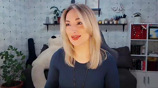 MillaXQueen online show from 03-29-26, 05:42