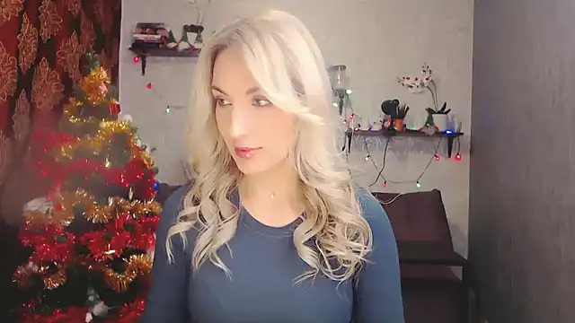 MillaXQueen online show from 12-14-24, 05:07