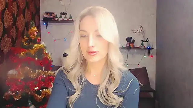 MillaXQueen online show from 12-14-24, 01:27