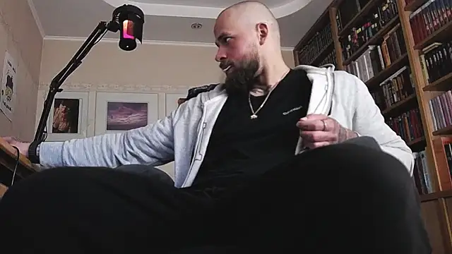 Snapshot of FindomJason chatting on 05-29-26, 07:58 FindomJason online show from 05-29-26, 07:58