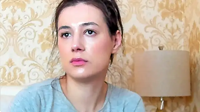 JuliaHunts online show from 04-03-26, 04:08