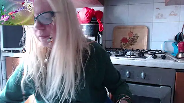 martachatte online show from 09-24-25, 07:48