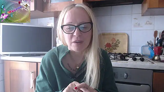 martachatte online show from 09-27-25, 08:20