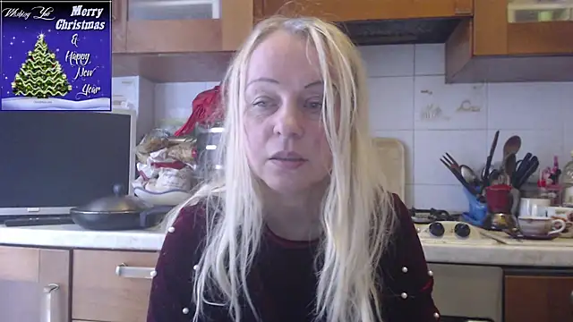 Snapshot of martachatte chatting on 12-16-25, 09:24 martachatte online show from 12-16-25, 09:24