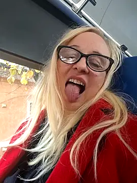 Snapshot of martachatte chatting on 11-18-25, 10:40 martachatte online show from 11-18-25, 10:40