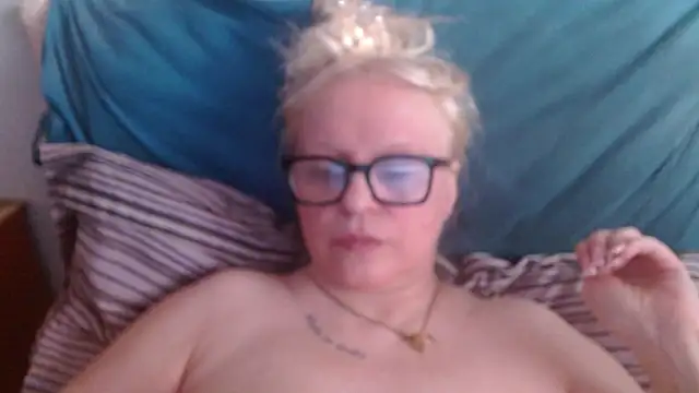 Snapshot of martachatte chatting on 07-06-26, 06:20 martachatte online show from 07-06-26, 06:20
