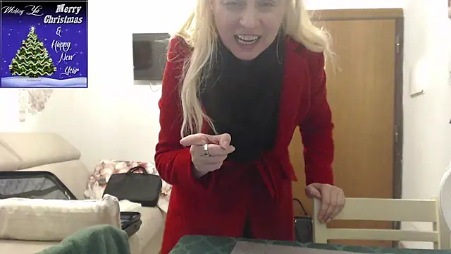 Snapshot of martachatte chatting on 12-13-25, 08:04 martachatte online show from 12-13-25, 08:04