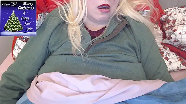 Snapshot of martachatte chatting on 12-17-25, 09:47 martachatte online show from 12-17-25, 09:47