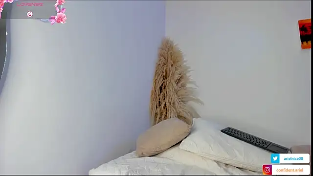 ariel35 online show from 03-20-26, 06:42