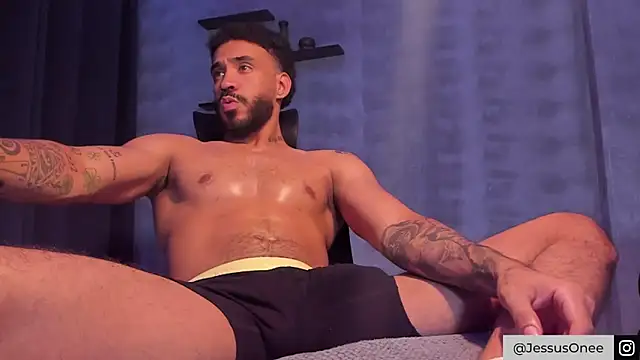 Snapshot of JesusOne chatting on 02-23-26, 06:36 JesusOne online show from 02-23-26, 06:36