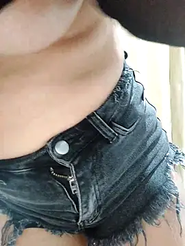 Yassmina11 online show from 11-21-25, 02:16