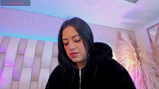 Rebeca jones online show from 03-11-26, 12:21