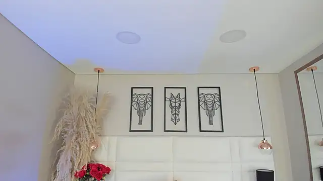 Rebeca jones online show from 11-04-25, 12:31