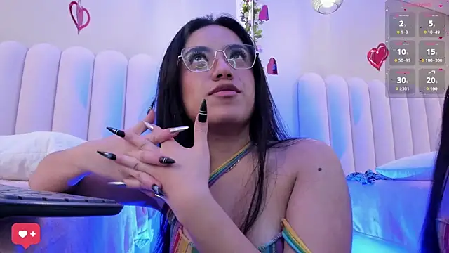 Rebeca jones online show from 02-25-25, 04:14