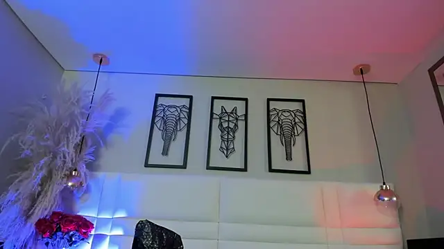 Rebeca jones online show from 11-16-25, 12:54