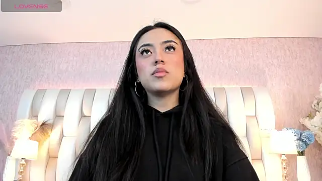 Rebeca jones online show from 03-06-25, 01:24
