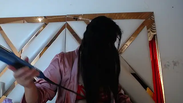 nathaly low1 online show from 04-15-26, 01:37