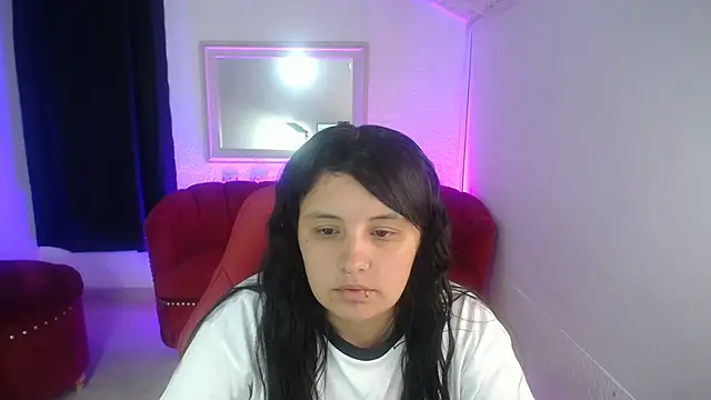 Snapshot of nathaly_low1 chatting on 07-01-26, 01:33 nathaly low1 online show from 07-01-26, 01:33