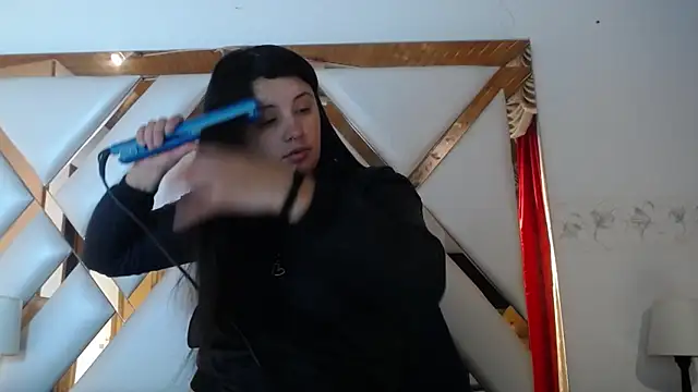 Snapshot of nathaly_low1 chatting on 04-25-26, 12:52 nathaly low1 online show from 04-25-26, 12:52