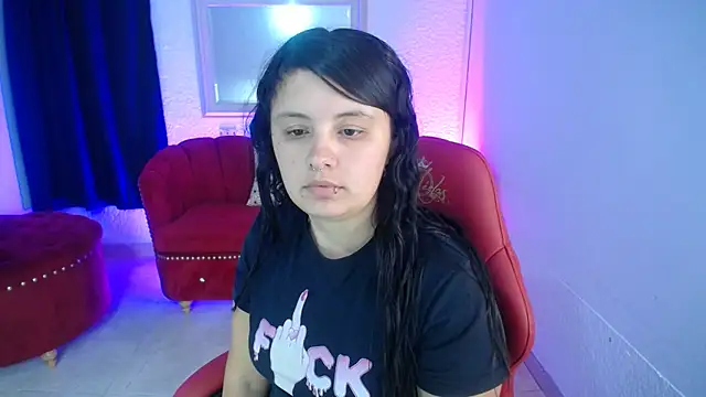 Snapshot of nathaly_low1 chatting on 06-17-26, 12:15 nathaly low1 online show from 06-17-26, 12:15