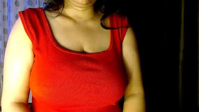 janifer001 online show from 02-19-26, 12:29