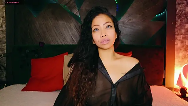 Snapshot of ElyaQuinn chatting on 02-20-26, 07:43 ElyaQuinn online show from 02-20-26, 07:43