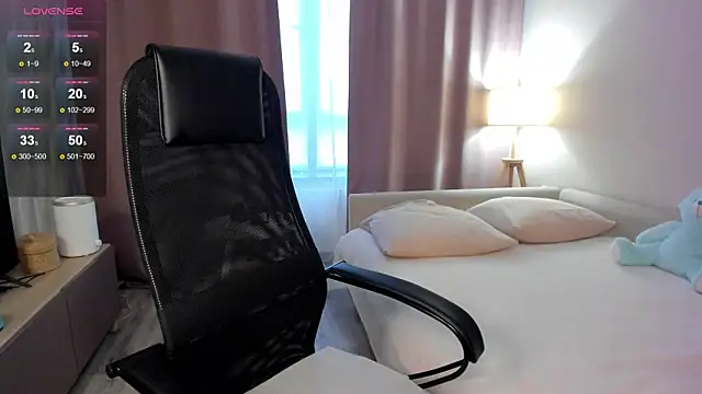 DannaEvan online show from 11-14-25, 02:59