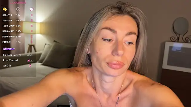 Snapshot of DannaEvan chatting on 07-18-26, 01:47 DannaEvan online show from 07-18-26, 01:47