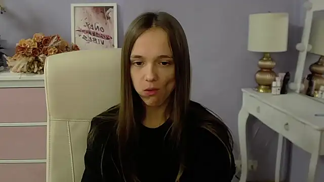 Snapshot of dirtyxEmily chatting on 09-23-25, 06:42 dirtyxEmily online show from 09-23-25, 06:42