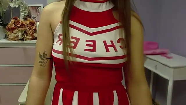 Snapshot of dirtyxEmily chatting on 02-04-25, 01:59 dirtyxEmily online show from 02-04-25, 01:59