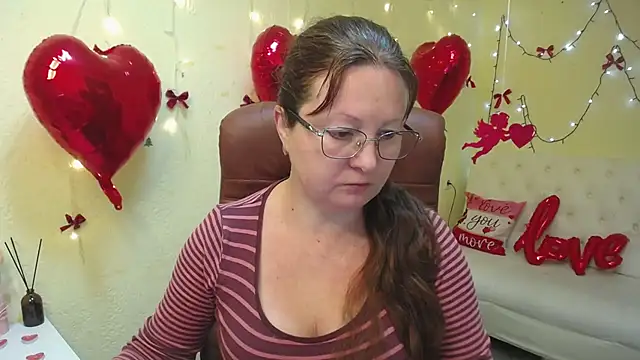 VanessaHotts online show from 02-06-26, 08:43