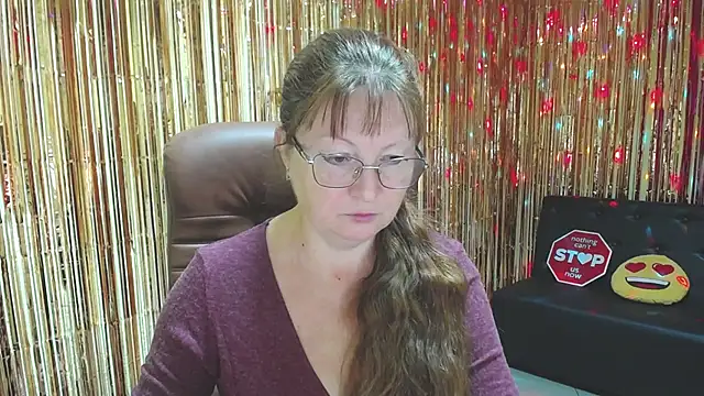 VanessaHotts online show from 09-24-25, 05:14