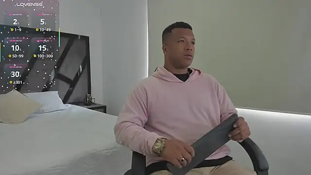 AnnieAndStefan online show from 03-24-26, 02:17