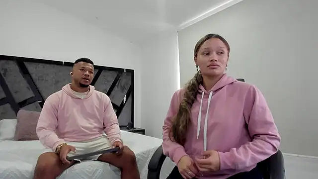 AnnieAndStefan online show from 10-10-25, 01:23