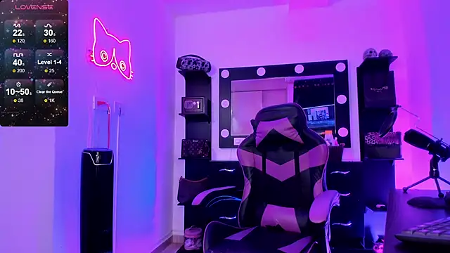 miss kitty online show from 04-05-26, 12:39